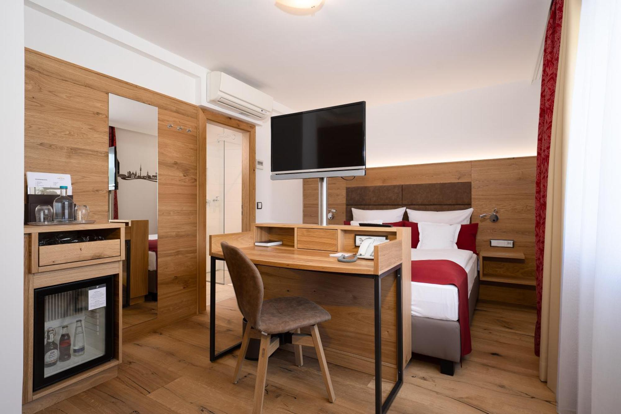 Park Hotel Laim Munchen Bagian luar foto