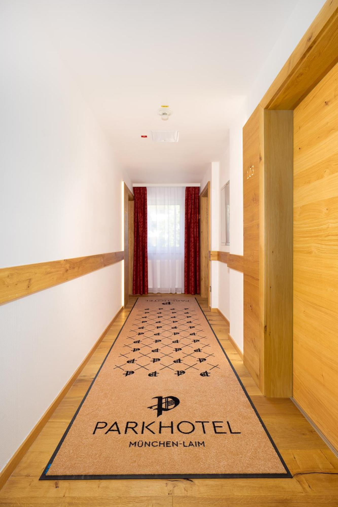 Park Hotel Laim Munchen Bagian luar foto