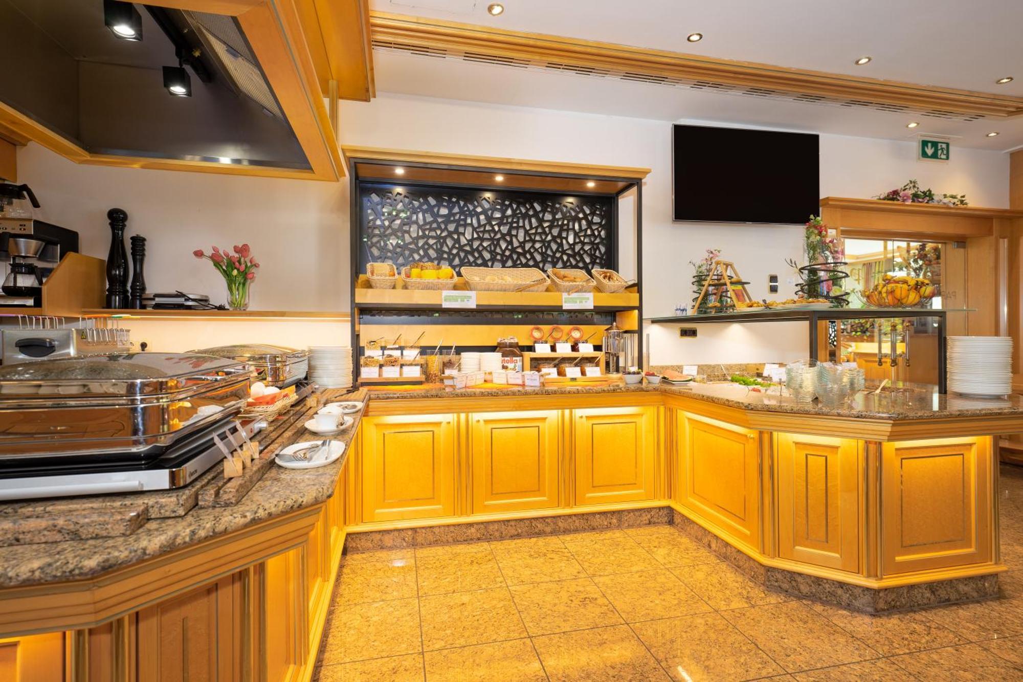 Park Hotel Laim Munchen Bagian luar foto